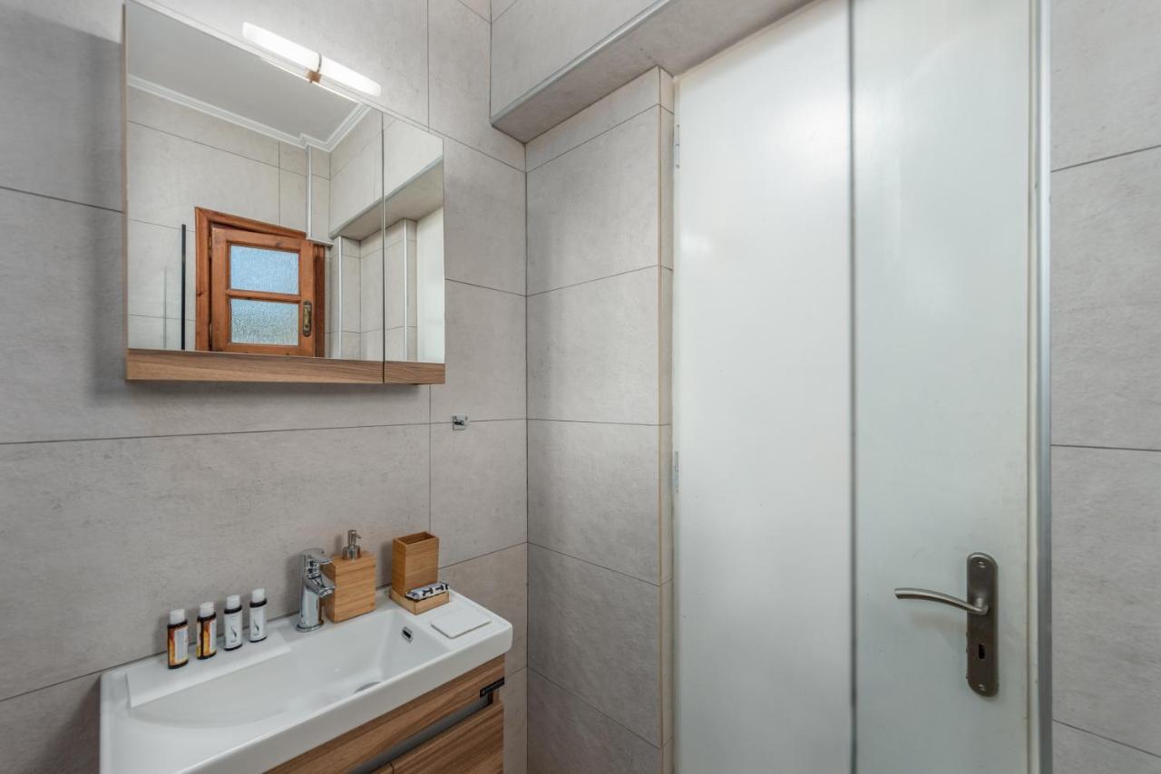 Albouro Seafront Apartments Katelios Exterior photo