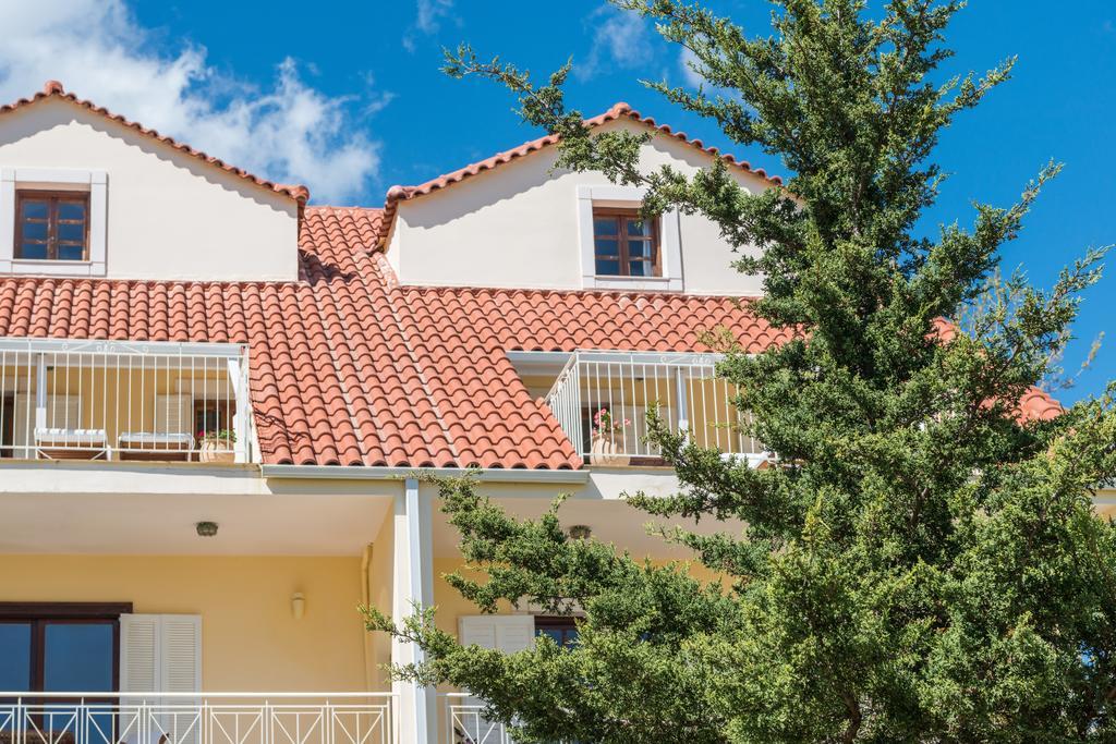 Albouro Seafront Apartments Katelios Exterior photo