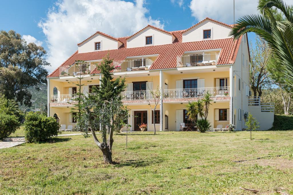 Albouro Seafront Apartments Katelios Exterior photo