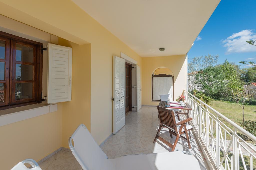 Albouro Seafront Apartments Katelios Exterior photo